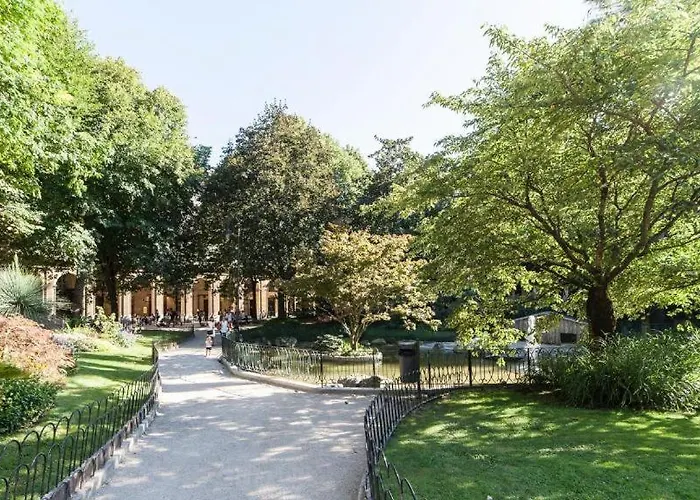 Luxury Boutiques I - Sshousing Apartment *